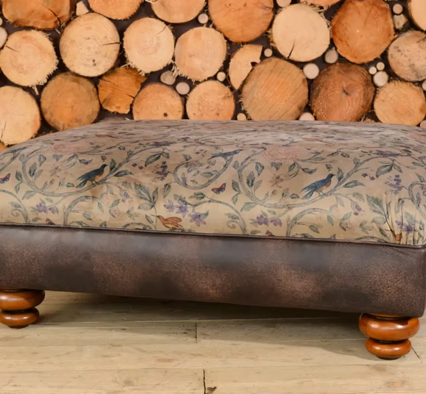 Elizabeth Ottoman - Image 10